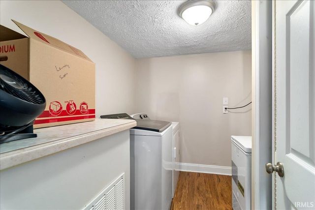 614 S 3Rd Street, Boonville, IN 47601