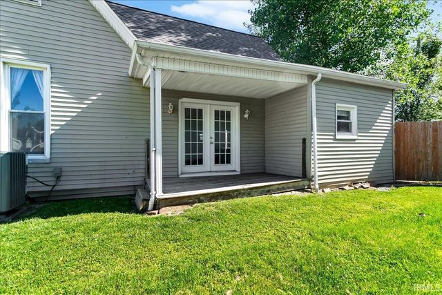 614 S 3Rd Street, Boonville, IN 47601