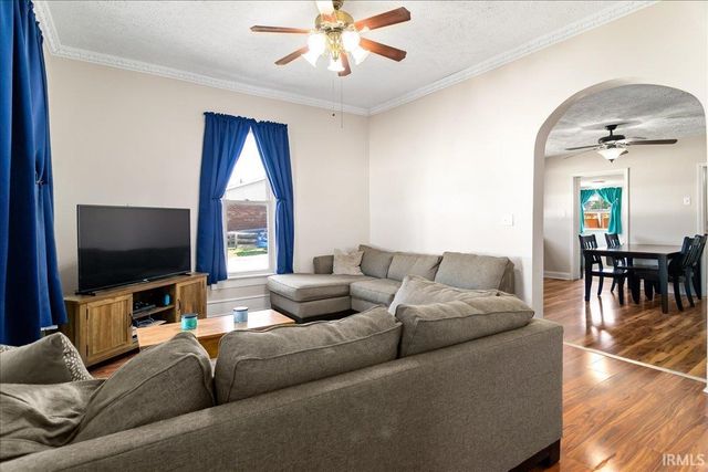 614 S 3Rd Street, Boonville, IN 47601