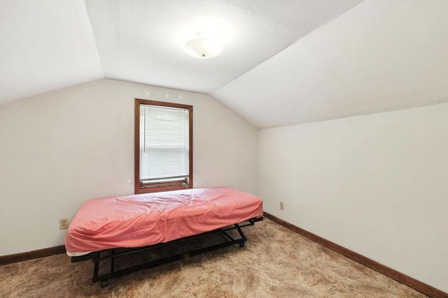 615 Roosevelt DRIVE, West Bend, WI 53090