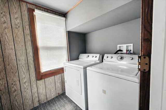 615 Roosevelt DRIVE, West Bend, WI 53090