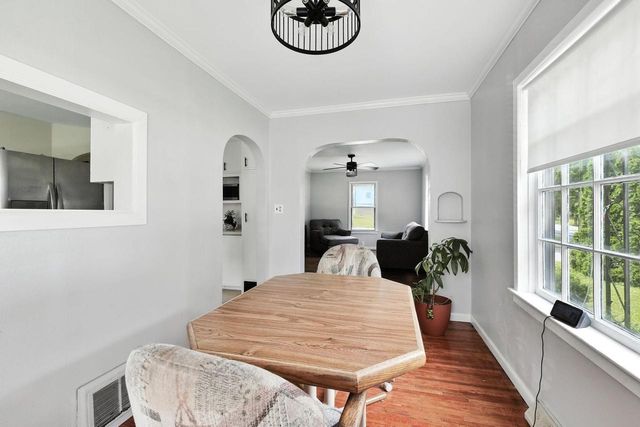 615 Roosevelt DRIVE, West Bend, WI 53090