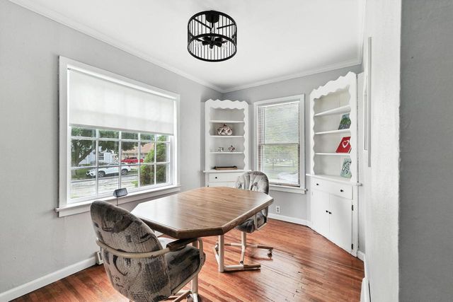 615 Roosevelt DRIVE, West Bend, WI 53090