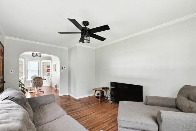 615 Roosevelt DRIVE, West Bend, WI 53090