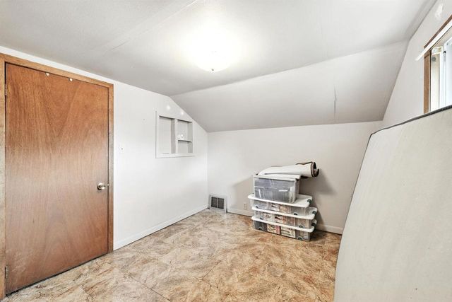 615 Roosevelt DRIVE, West Bend, WI 53090