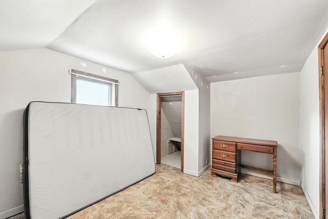 615 Roosevelt DRIVE, West Bend, WI 53090