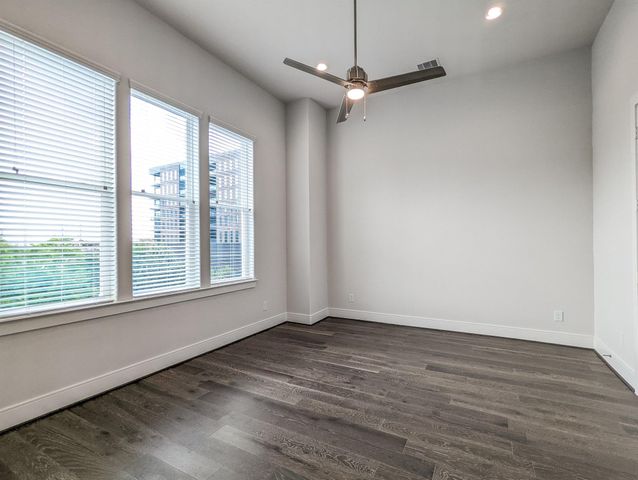 2414 Canal Street E, Houston, TX 77003
