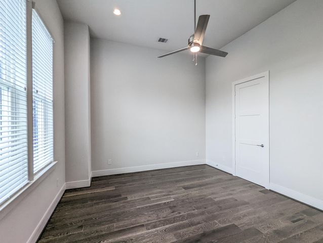 2414 Canal Street E, Houston, TX 77003