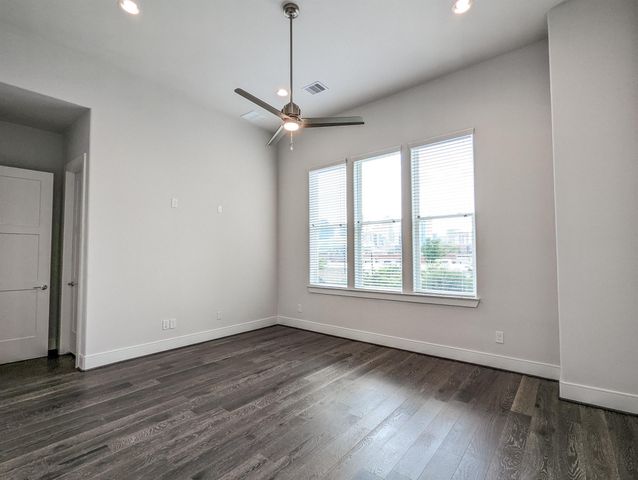 2414 Canal Street E, Houston, TX 77003