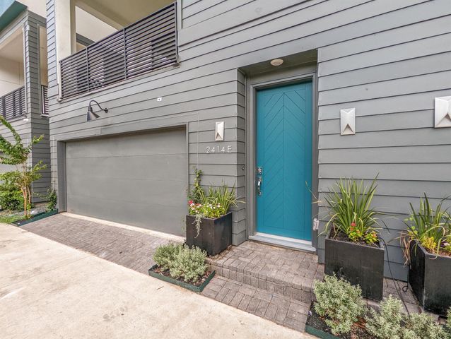 2414 Canal Street E, Houston, TX 77003