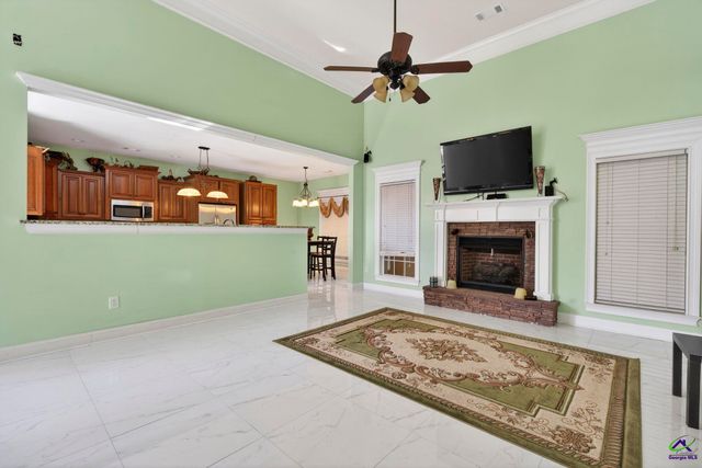 304 Montview Way, Centerville, GA 31028