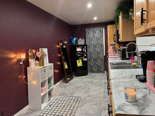 2214 Kenilworth Avenue, Kalamazoo, MI 49048