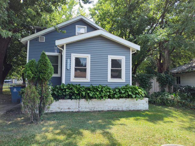 2214 Kenilworth Avenue, Kalamazoo, MI 49048