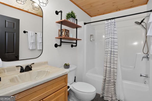 333 Bent Wood Lane, Blue Ridge, GA 30513