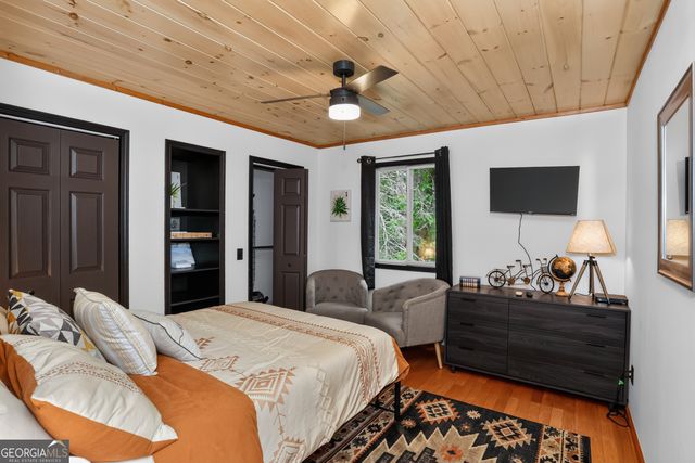 333 Bent Wood Lane, Blue Ridge, GA 30513