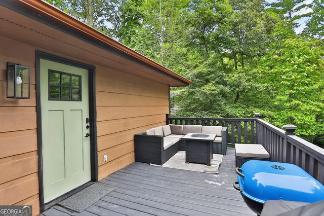 333 Bent Wood Lane, Blue Ridge, GA 30513