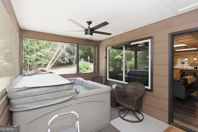 333 Bent Wood Lane, Blue Ridge, GA 30513