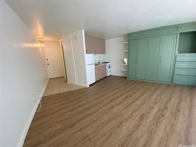 750 Amana Street 1602, Honolulu, HI 96814