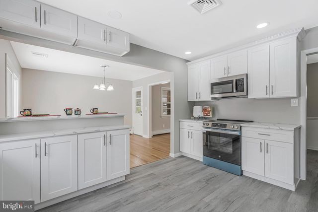 94 FRANKLIN CORNER ROAD, Lawrenceville, NJ 08648