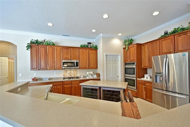 808 WHOOPING CRANE COURT, Bradenton, FL 34212