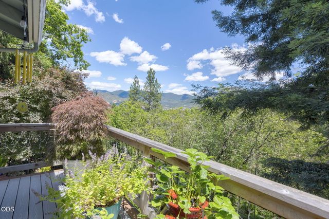 178 Bluebell Lane, Grants Pass, OR 97527