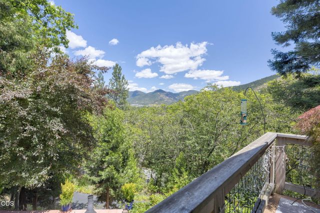 178 Bluebell Lane, Grants Pass, OR 97527