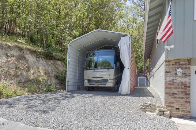 178 Bluebell Lane, Grants Pass, OR 97527