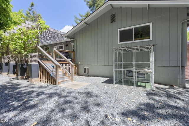 178 Bluebell Lane, Grants Pass, OR 97527