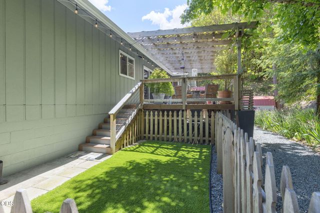 178 Bluebell Lane, Grants Pass, OR 97527