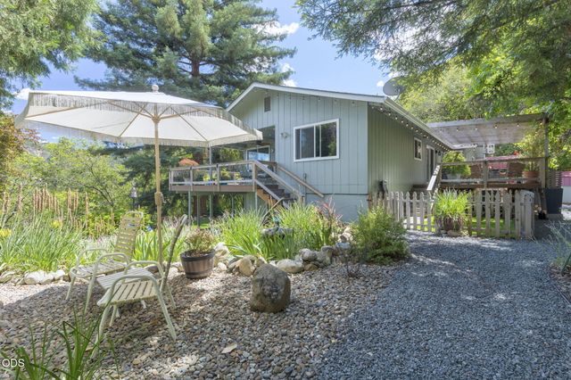 178 Bluebell Lane, Grants Pass, OR 97527
