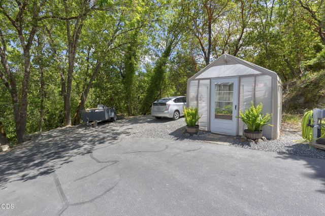 178 Bluebell Lane, Grants Pass, OR 97527