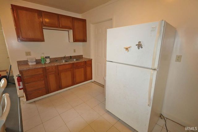2027 Vogel Road, Evansville, IN 47711