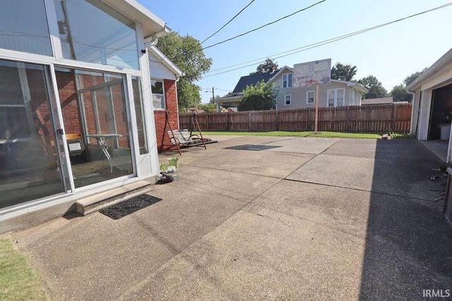 2027 Vogel Road, Evansville, IN 47711