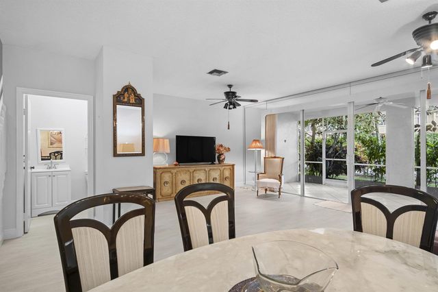 6809 Via Regina, Boca Raton, FL 33433