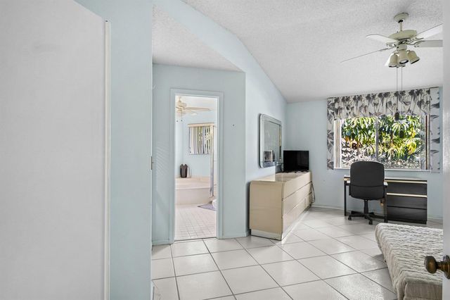 6809 Via Regina, Boca Raton, FL 33433