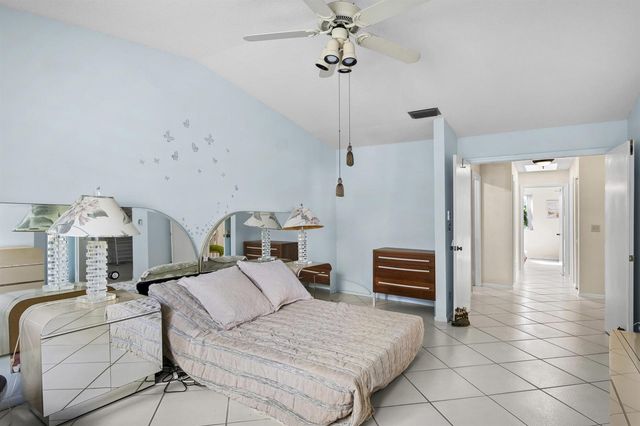 6809 Via Regina, Boca Raton, FL 33433