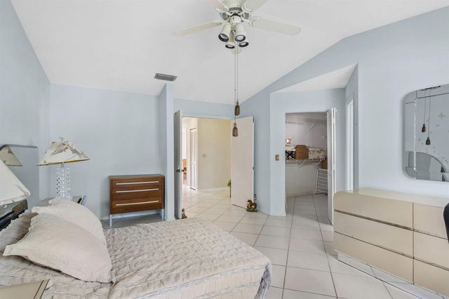 6809 Via Regina, Boca Raton, FL 33433