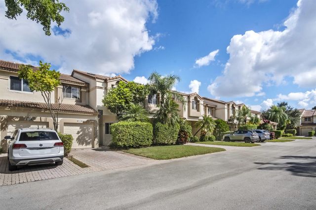 6809 Via Regina, Boca Raton, FL 33433