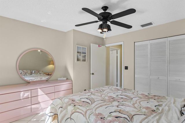6809 Via Regina, Boca Raton, FL 33433