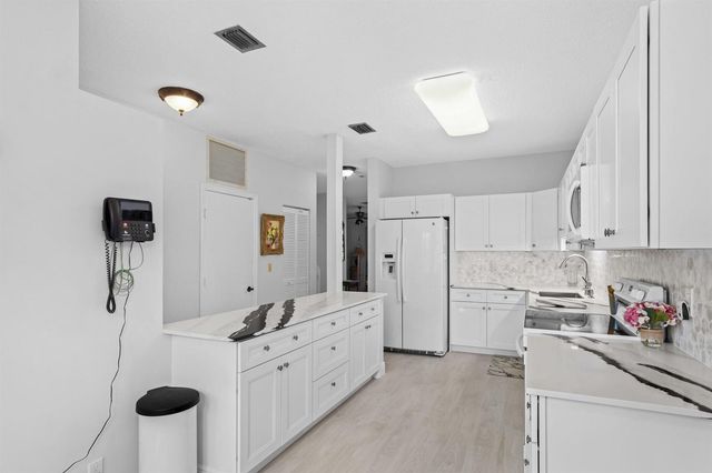 6809 Via Regina, Boca Raton, FL 33433