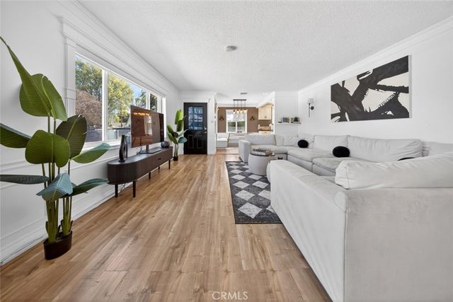 14942 Bryant, Panorama City, CA 91402