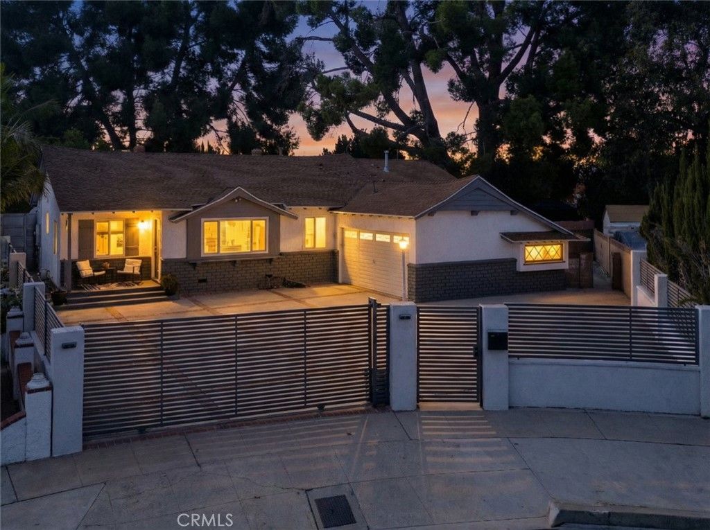 14942 Bryant, Panorama City, CA 91402