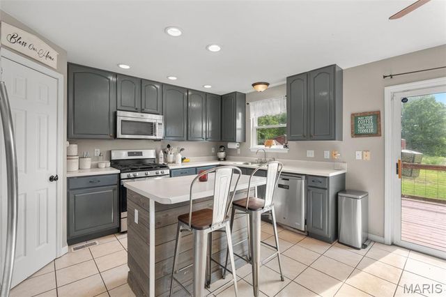 1818 N Bend Road, Union, MO 63084
