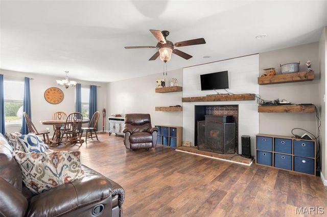 1818 N Bend Road, Union, MO 63084
