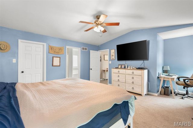 1818 N Bend Road, Union, MO 63084