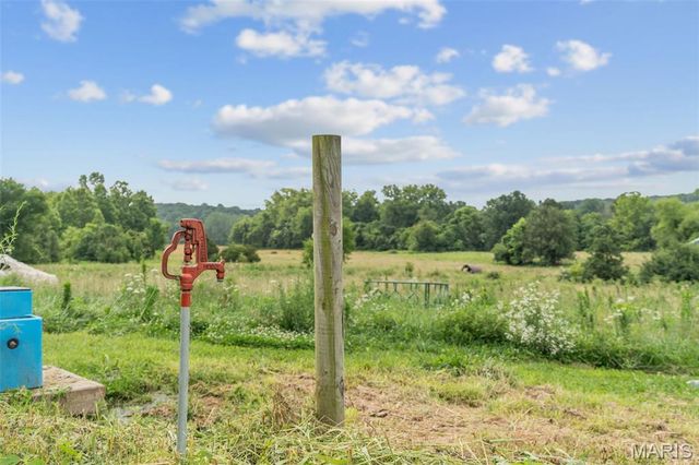 1818 N Bend Road, Union, MO 63084