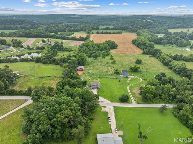 1818 N Bend Road, Union, MO 63084