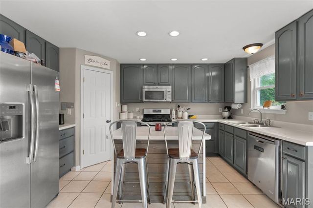 1818 N Bend Road, Union, MO 63084