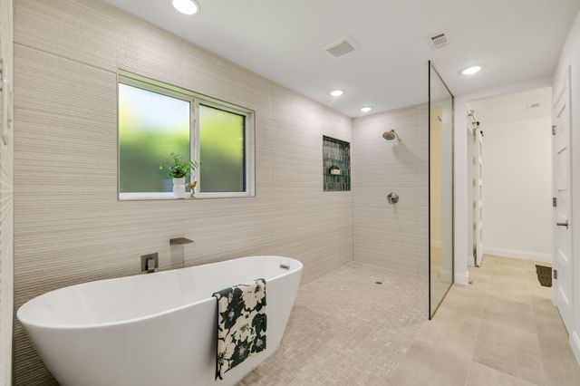 3757 Arroyo Road, Fort Worth, TX 76109