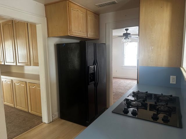 401 W Pine, Midland, TX 79705